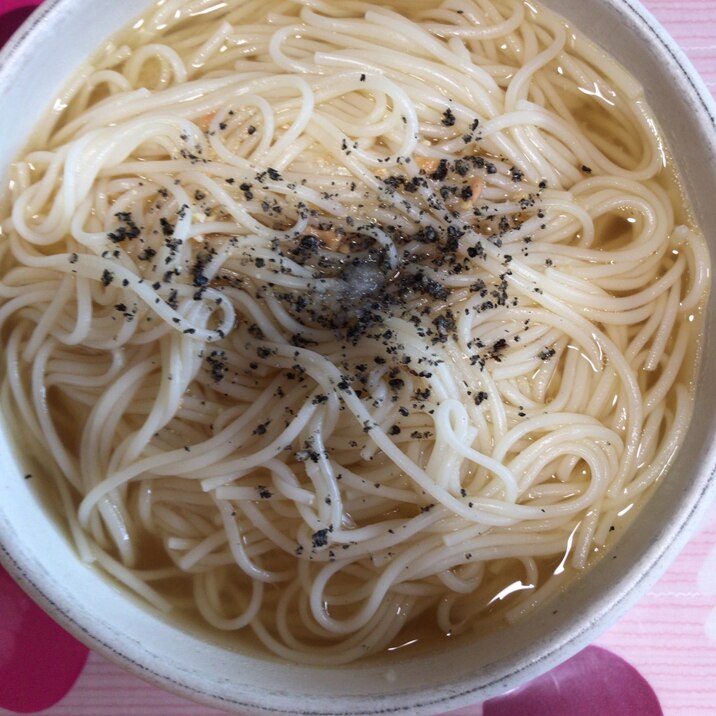 めんつゆに飽きたら中華風そうめん